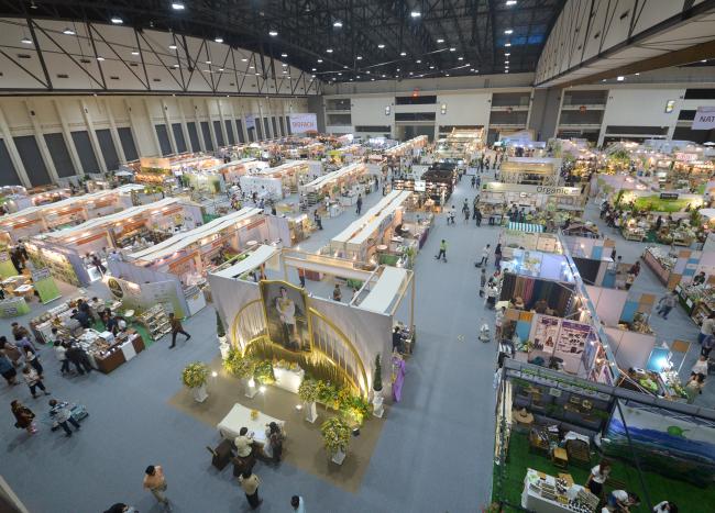 21,209 visitors from 41 countries and 399 exhibitors from 14 countries